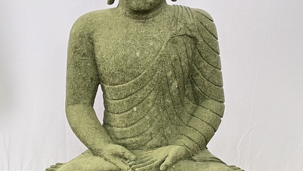 Bouddha assis Mudra Rapittara